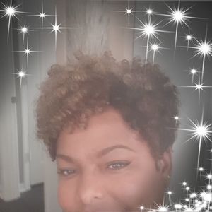 Meet your Posher, Kendra